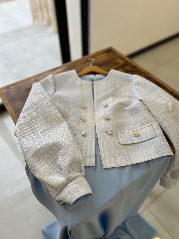 کت و سارافون ابی