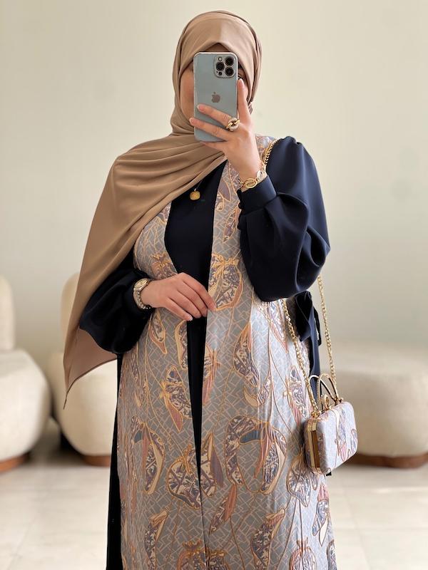 عبا و وست آمیتیس سورمه ای