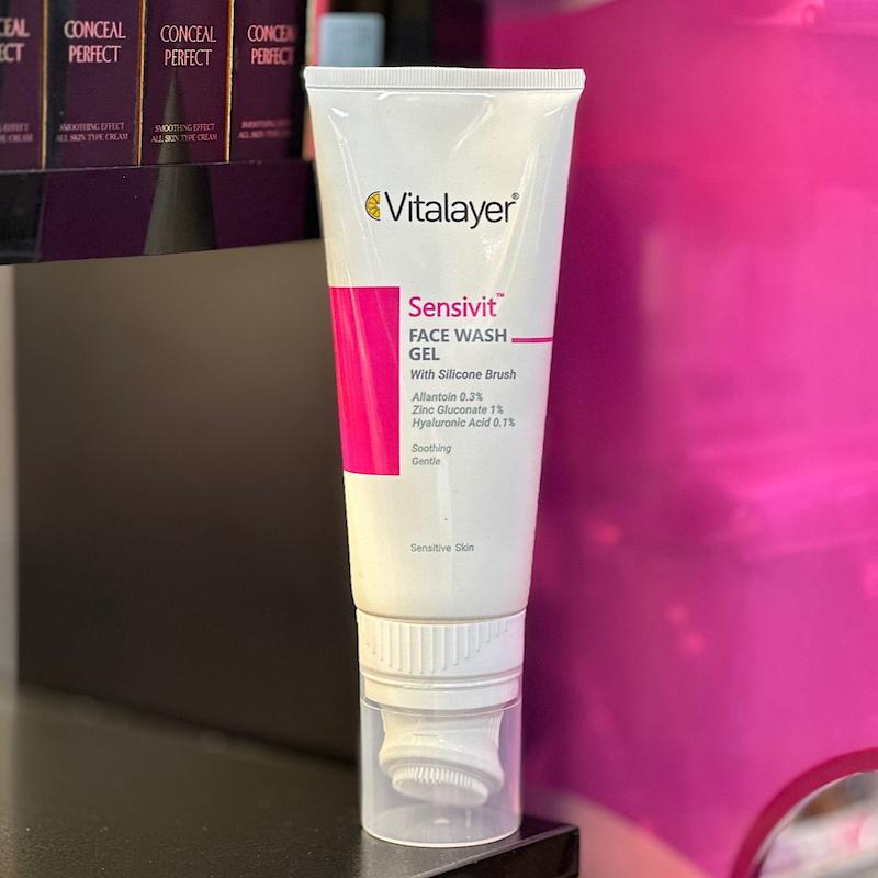 ژل شستشوی ( مناسب پوست های حساس ) Vitalayer