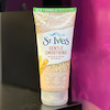 اسکراب صورت St.Ives