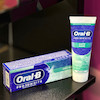 خمیر دندان OralB Pro 3D White