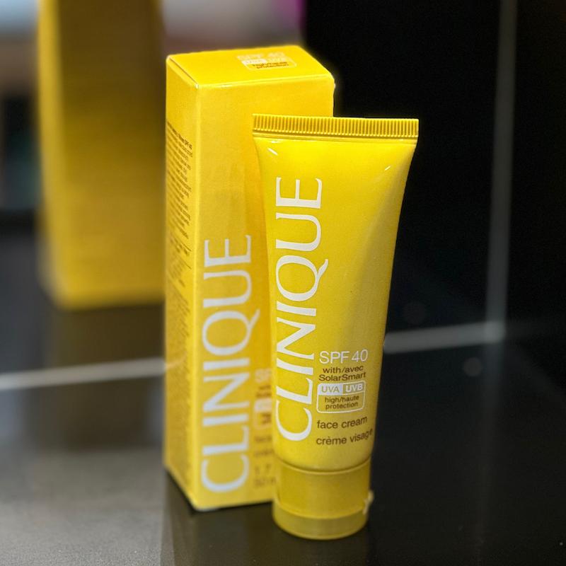 ضدآفتاب بی رنگ Clinique