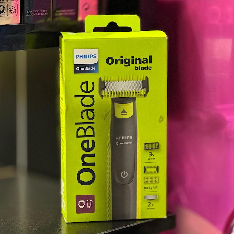 One blade PHILIPS ( همراه دو یدک با کد : QP2824,10 )