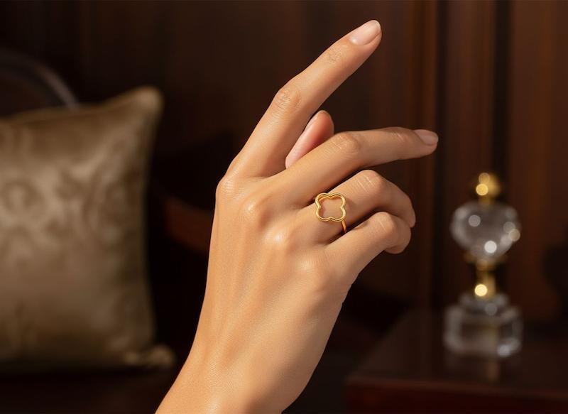 انگشتر طلا‌،انگشتر طلا مینیمال،انگشتر طلا فانتزی٫انگشتر طلا سبک،انگشتر کادویی  سایز 55  قابل تغییر سایز  