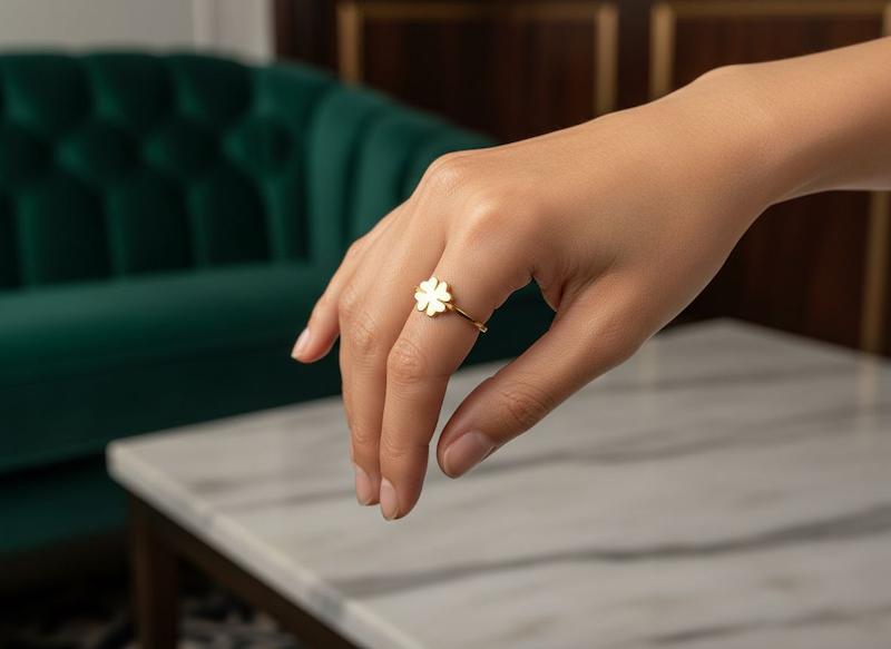 انگشتر طلا‌،انگشتر طلا مینیمال،انگشتر طلا فانتزی٫انگشتر طلا سبک،انگشتر کادویی  سایز 55  قابل تغییر سایز  در وزن بیشتر نیز موجود است