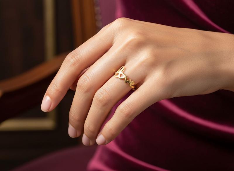 انگشتر طلا‌،انگشتر طلا مینیمال،انگشتر طلا فانتزی٫انگشتر طلا سبک،انگشتر کادویی  سایز 52  قابل تغییر سایز  در وزن بیشتر نیز موجود است