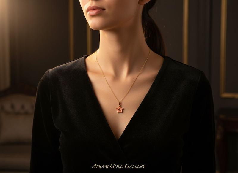 گردنبند طلا مدرن،گردنبند طلا با زنجیر ۴۵ سانتی،زنجیر‌ سبک و نازک،آویز مینیمال ،گردنبند فانتزی و خاص