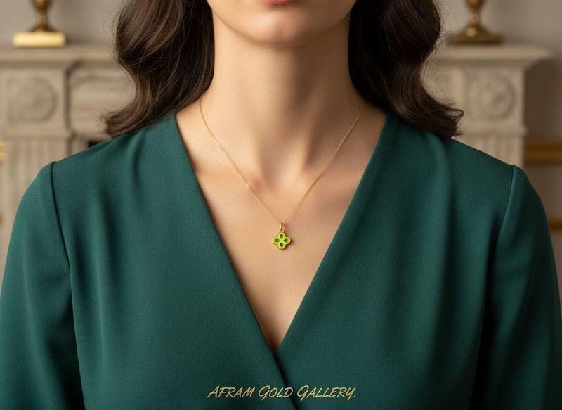 گردنبند طلا مدرن،گردنبند طلا با زنجیر ۴۵ سانتی،زنجیر‌ سبک و نازک،آویز مینیمال ،گردنبند فانتزی و خاص