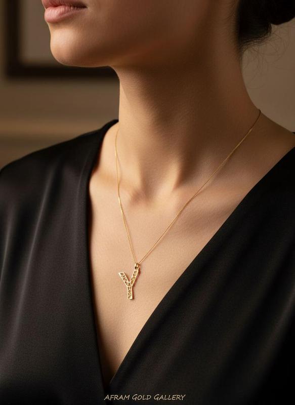 گردنبند طلا مدرن،گردنبند طلا با زنجیر ۴۵ سانتی،زنجیر‌ سبک و نازک،آویز مینیمال ،گردنبند فانتزی و خاص