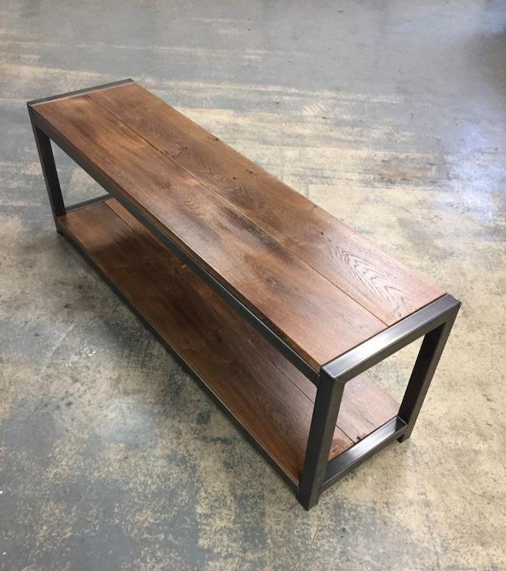 جلومبلی چوبی