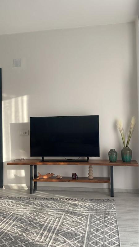 میزتلویزیون