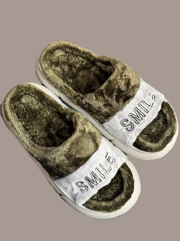 پاپوش و اسلیپر مردانه طرح smile مدل روفرشی کفی حوله ای رنگ سبز