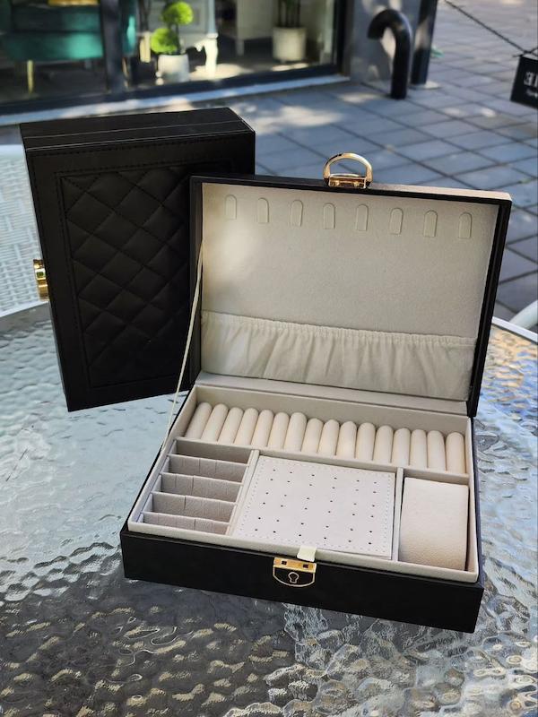 جعبه جواهرات و نظم دهنده رویه چرم دوختی قفل دار