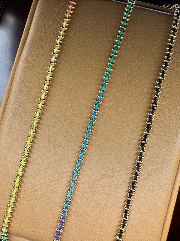 پابند زنانه وارداتی طرح زنجیر چند رنگی رنگ طلایی