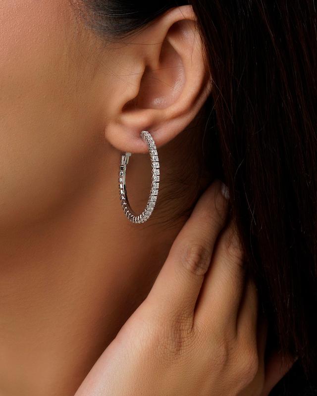 گوشواره زنانه وارداتی طرح تنیسی گرد رنگ نقره ای آبکاری نقره