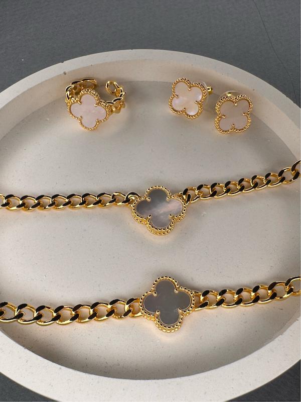 سرویس زنانه وارداتی طرح کارتیر cartier و ون کلیف مرواریدی vancleef رنگ طلایی