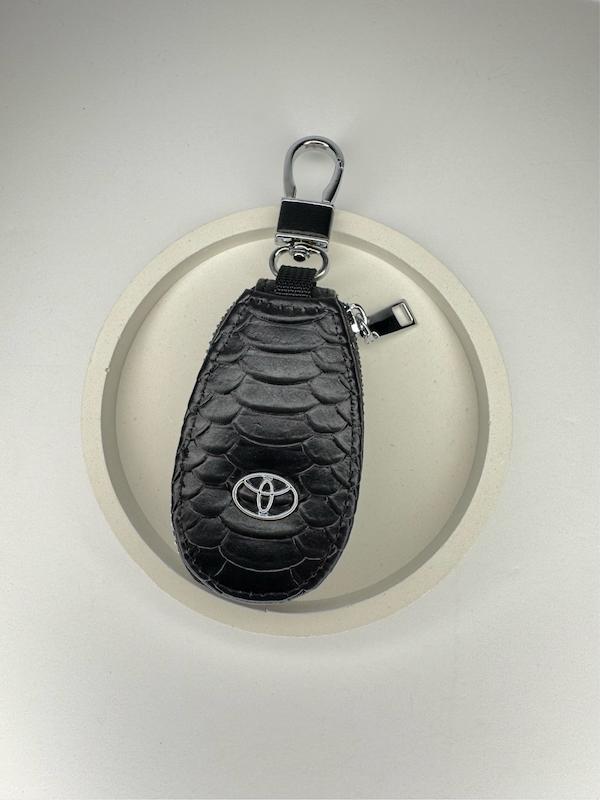 کاور ریموت زیپی وارداتی خودرو تویوتا  TOYOTA جنس چرمی رنگ مشکی