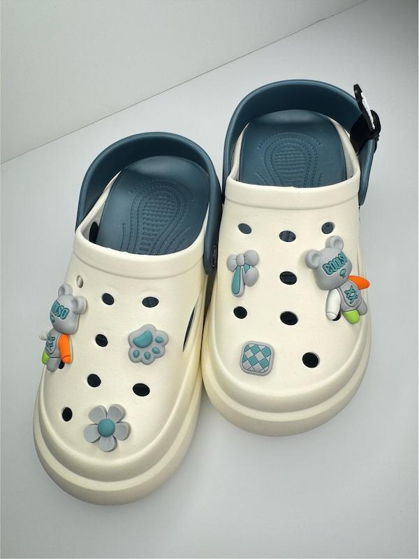 کراکس دمپایی ساحلی زنانه crocs