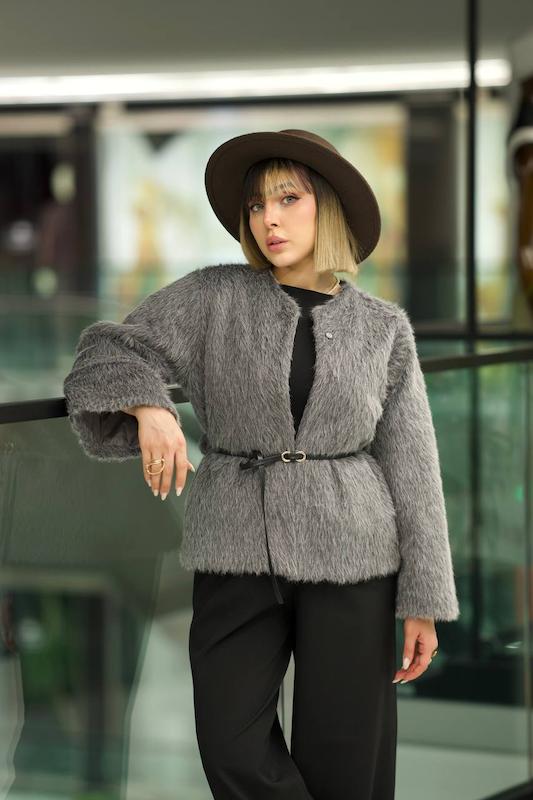 کت خز یقه گرد