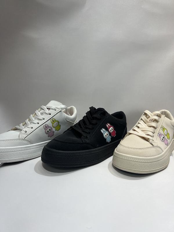 کتونی لبوبو مشکی سفید کرم