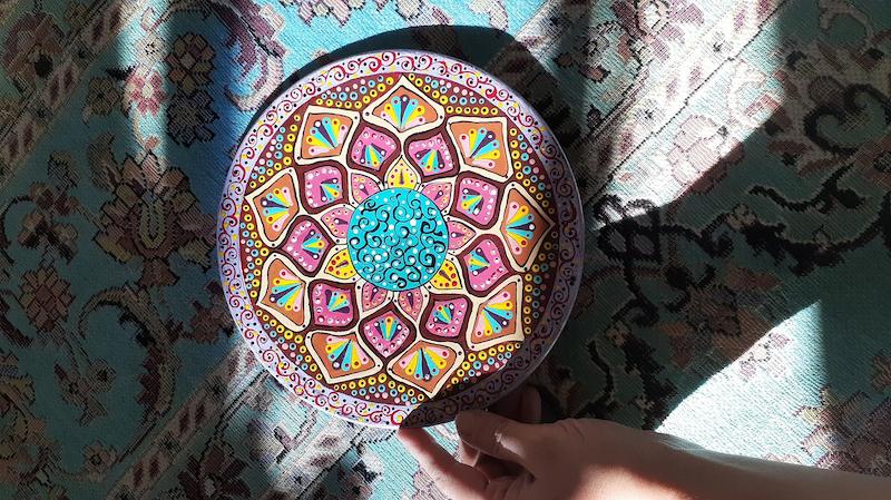 دیوارکوب بشقاب سفالی نقطه کوبی شده آهیل کد P20