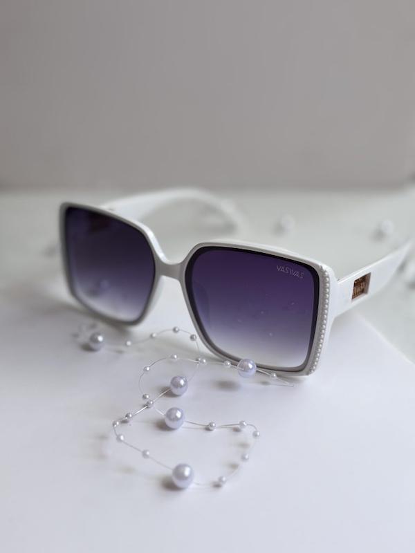 عینک آفتابی برند Prada زنانه کائوچویی سفید ترند یووی 400   B1073