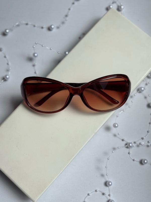 عینک آفتابی برند Fendi زنانه شکلاتی یووی 400   B1130