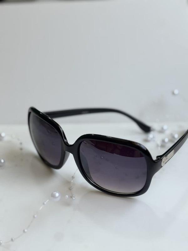 عینک آفتابی برند prada زنانه مشکی یووی ۴۰۰  B1153