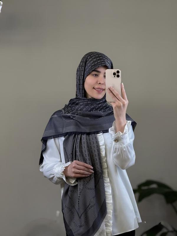 روسری بهار 