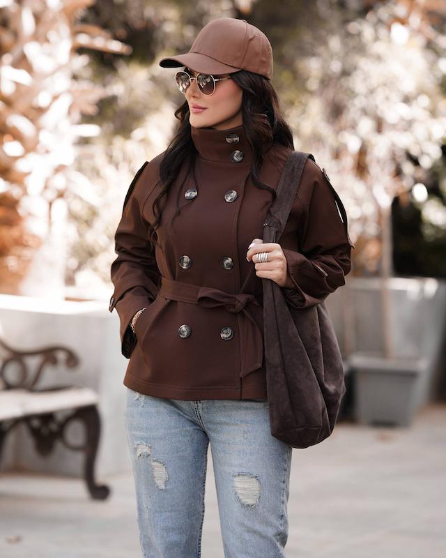 بارونی یقه ایستاده 