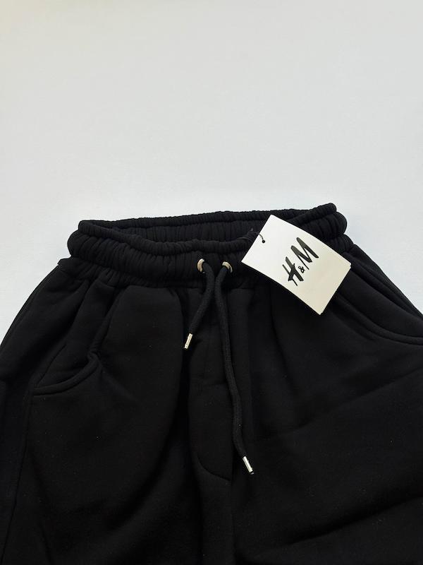 جاگر h&m