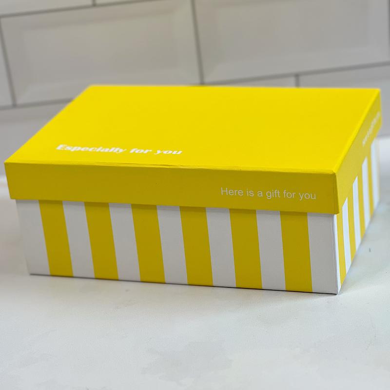 باکس هدیه راه راه رنگی