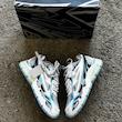 off white سفید