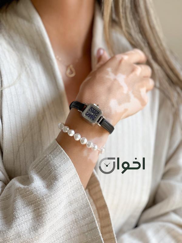 ساعت فلورا چرمی