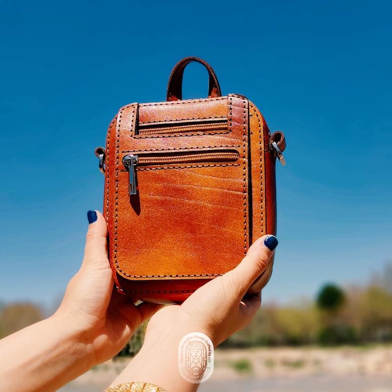 کیف چرم  دست دوز  آلا مدل ماهان سایز کوچک
