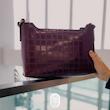 کیف زنانه چدم طبیعی دست دوز آلا مدل دلژین