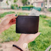 کیف پول چرم طبیعی جیبی دست دوز آلا مدل آیماز
