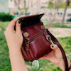 کیف چرم طبیعی اسپرت  دست دوز  آلا مدل ماکان سایز کوچک