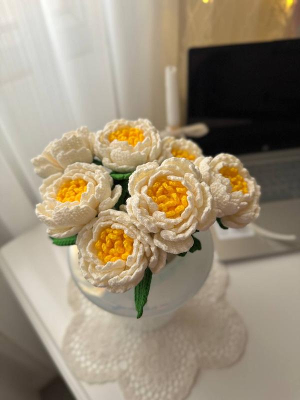 شاخه گل پیونی 