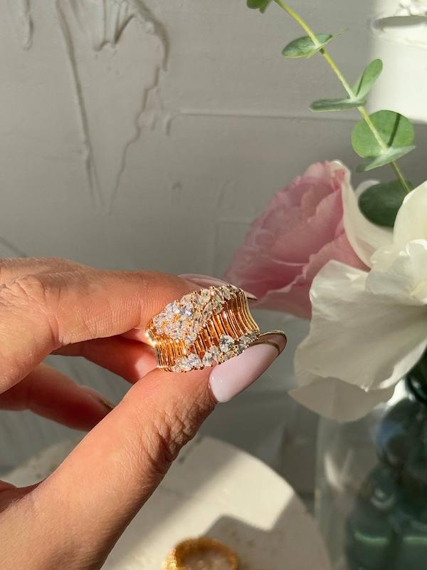 انگشتر طرح طلا