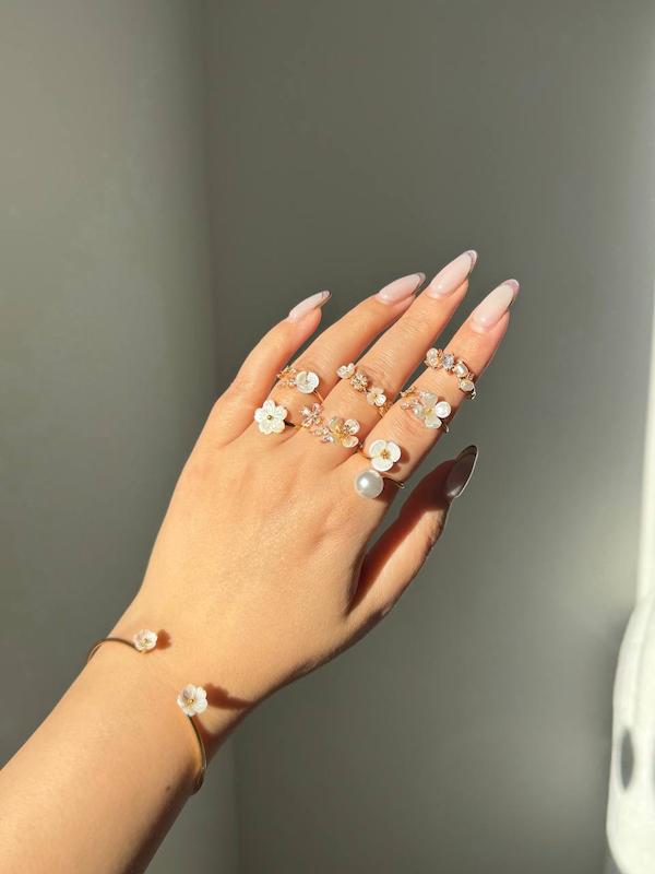 انگشتر شکوفه