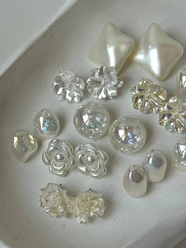 گوشواره آدامسی