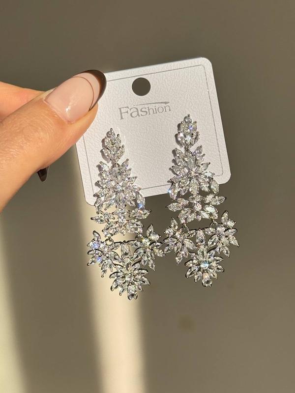 گوشواره جواهری طرح شکوفه آبشاری