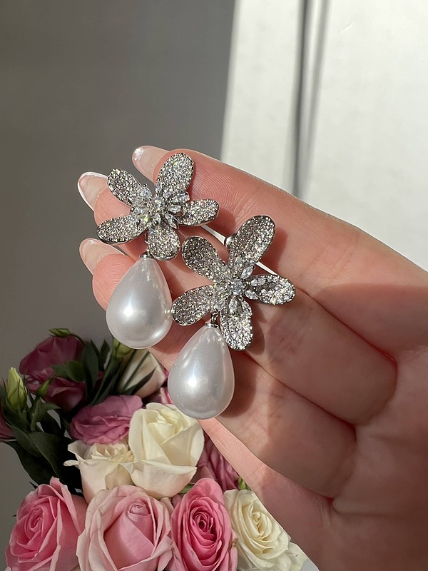 گوشواره ساینا