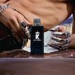 عطر ادکلن دولچه اند گابانا کی(کینگ) بای دولچه اند گابانا پارفوم-پرفیوم مردانه Dolce & Gabbana K(King) by Dolce & Gabbana Parfum for Men