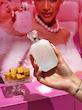 عطر زنانه Kayali Boujee Kitty Caramel Milk | 22 با رایحه کارامل، شیر، شکلات سفید، وانیل، مارشمالو و صندل