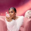 عطر زنانه Kayali Boujee Kitty Caramel Milk | 22 با رایحه کارامل، شیر، شکلات سفید، وانیل، مارشمالو و صندل