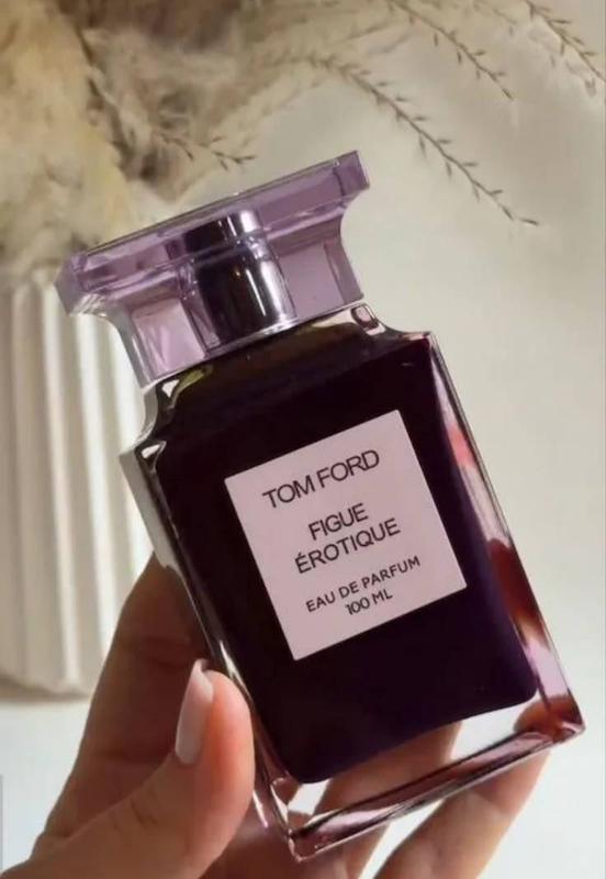 عطر تام فورد Figue Érotique یونی‌سکس از مجموعه Private Blend با رایحه انجیر، برگ انجیر و شکر قهوه‌ای