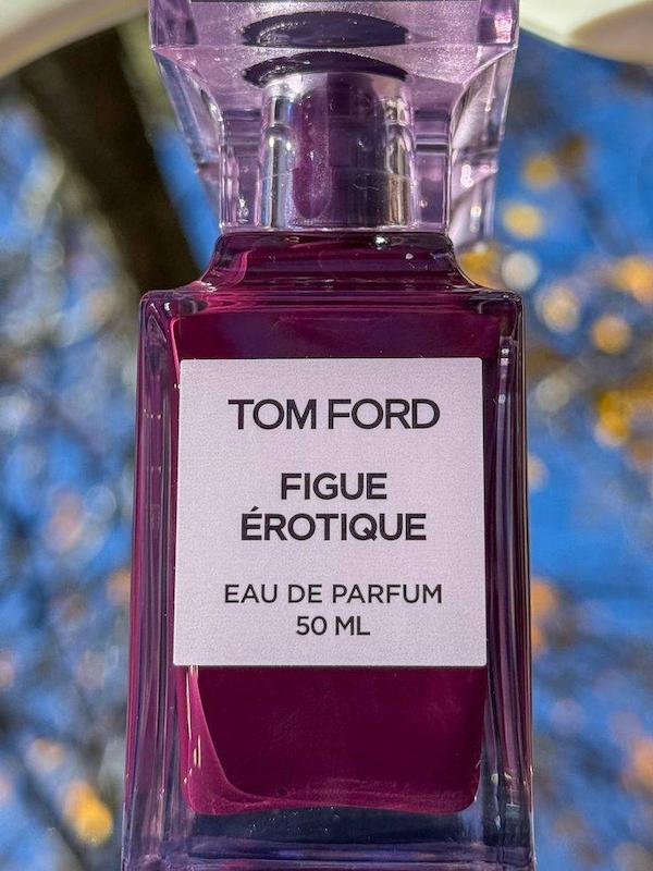 عطر تام فورد Figue Érotique یونی‌سکس از مجموعه Private Blend با رایحه انجیر، برگ انجیر و شکر قهوه‌ای