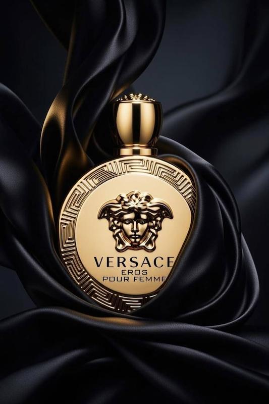 عطر ادکلن زنانه Versace Eros Pour Femme ورساچه اروس پور فم با بطری طلایی و نماد مدوسا